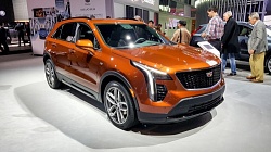 Cadillac XT4 на автосалоне в Нью-Йорке